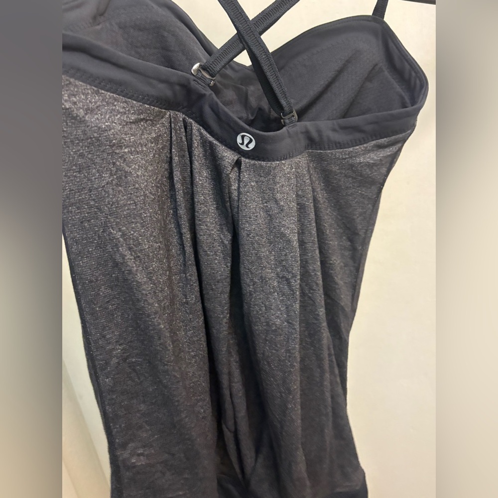 Lululemon Gray Athletic top built in bra